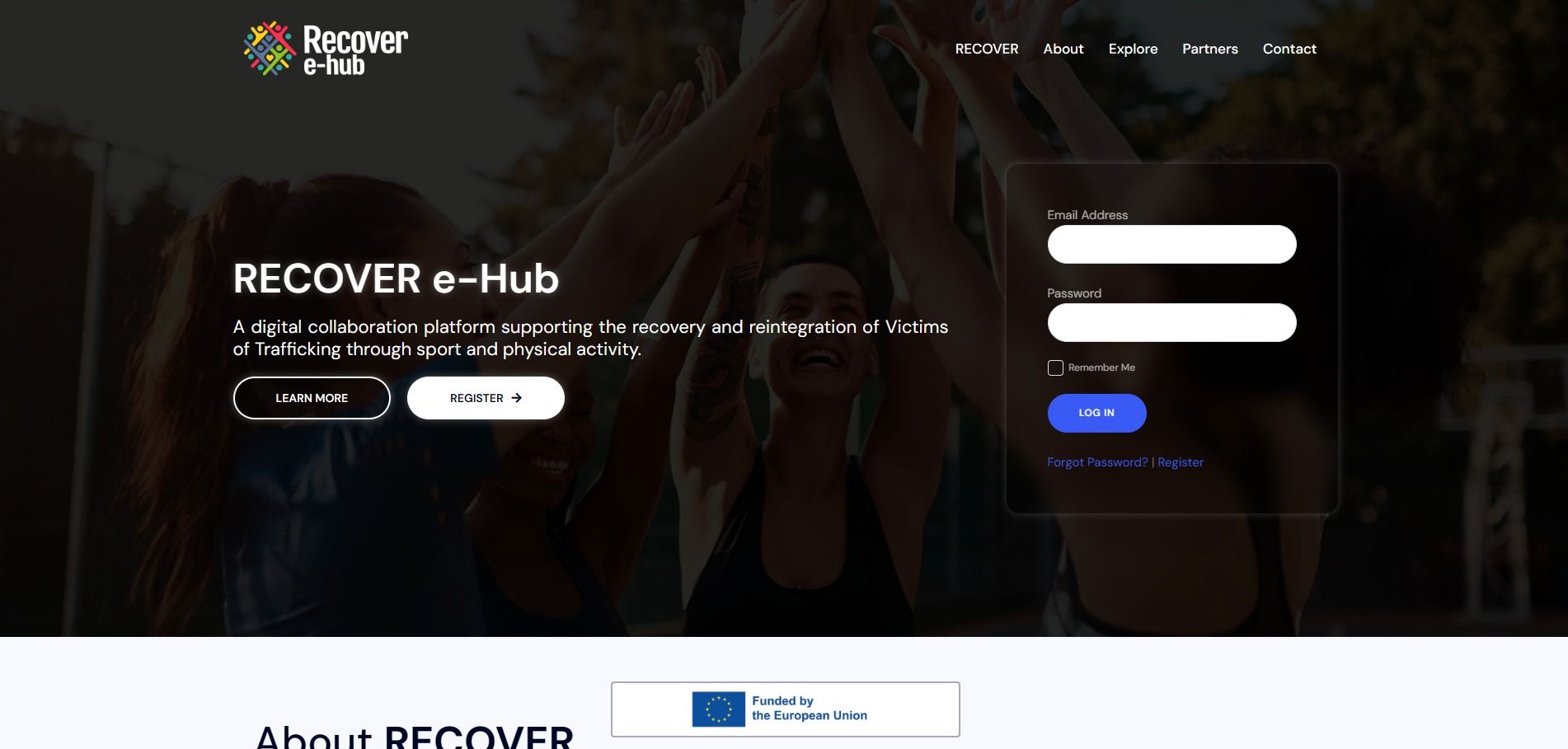 RECOVER e-Hub pradinis puslapis su platformos pristatymu, registracijos ir prisijungimo galimybėmis.